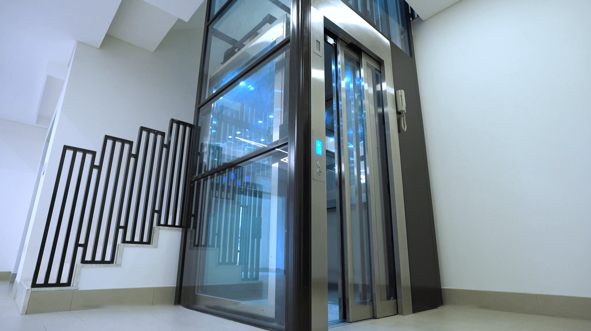 Birleşik Arap Emirlikleri'ndeki en iyi asansör