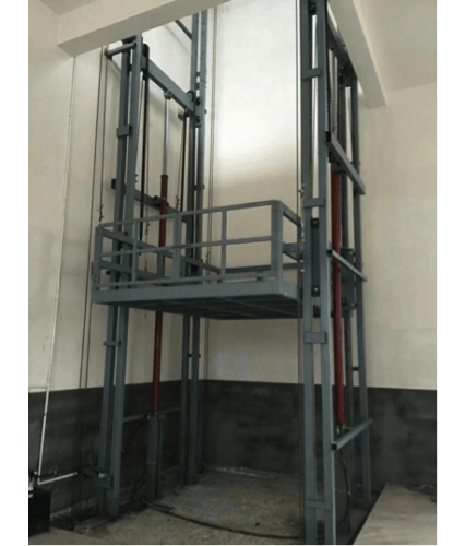 Cargo Lift